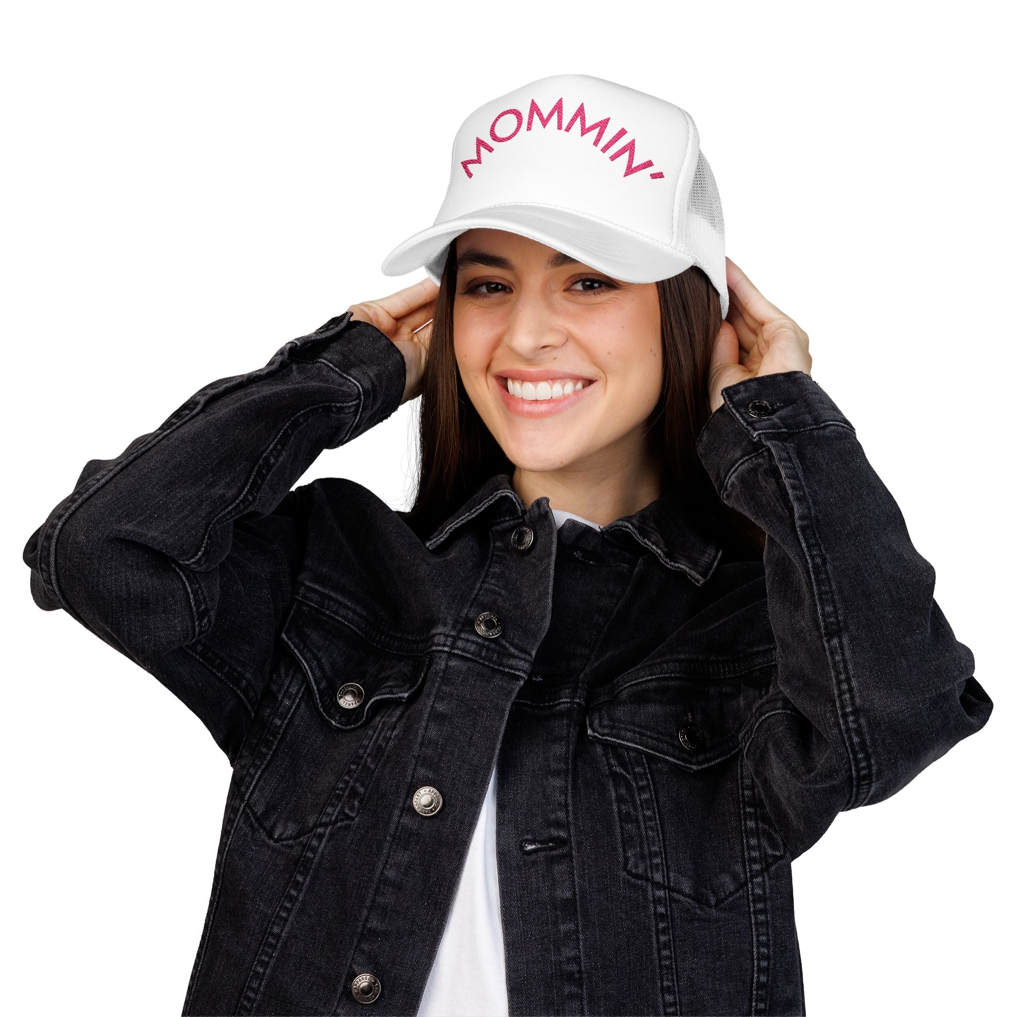 MOMMIN’ Trucker Hat