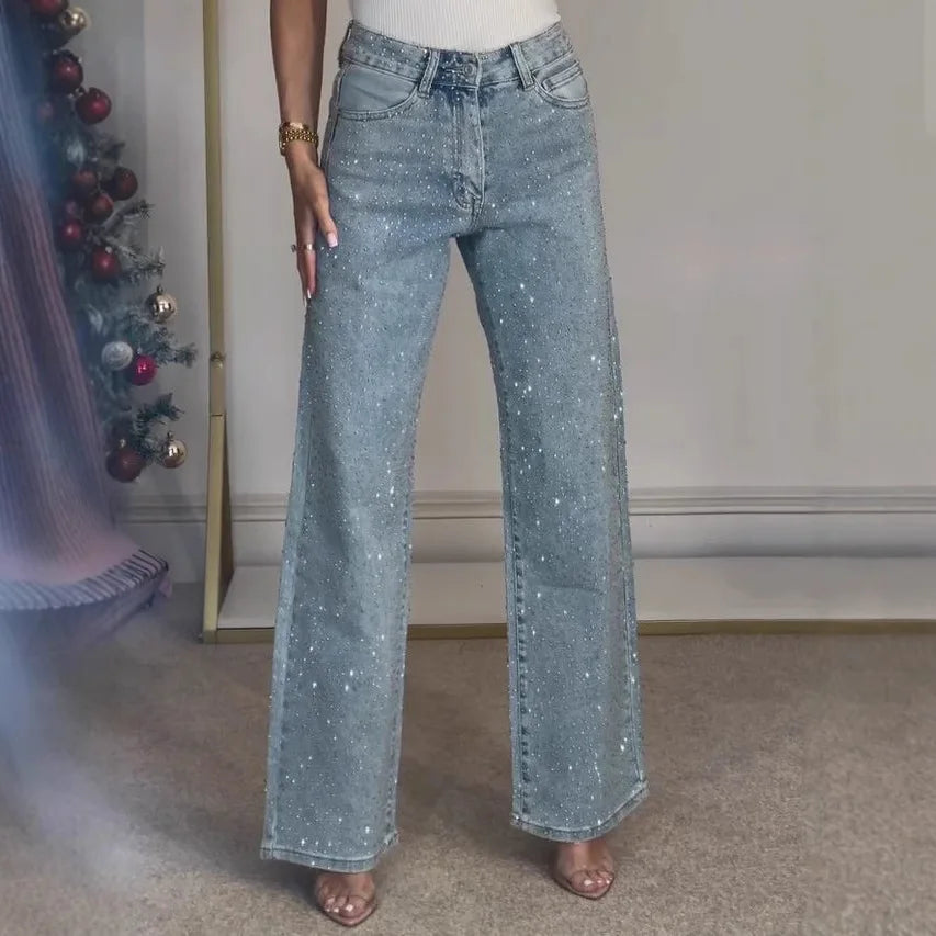 Diamond Distressed Straight Jeans