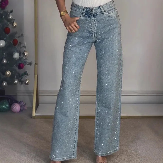 Diamond Distressed Straight Jeans
